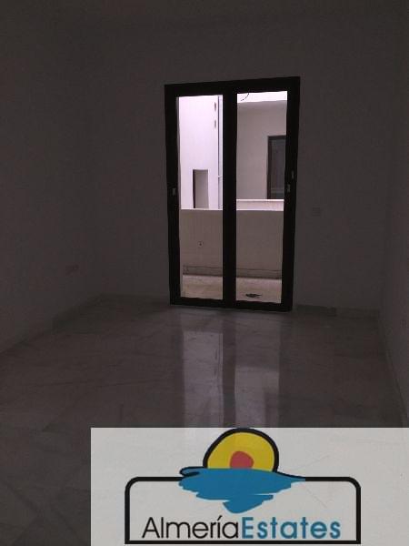For sale of flat in Vélez-Blanco