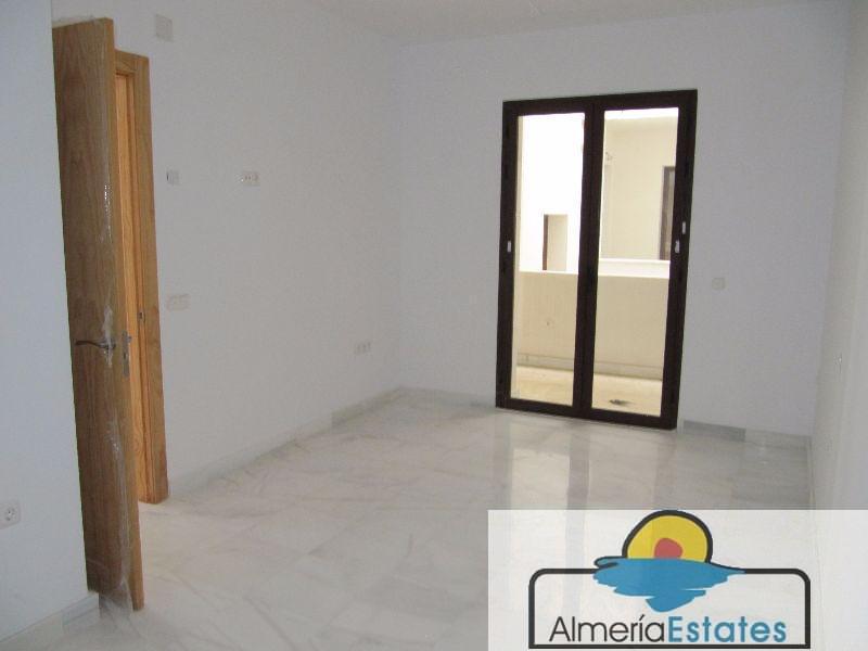 For sale of flat in Vélez-Blanco