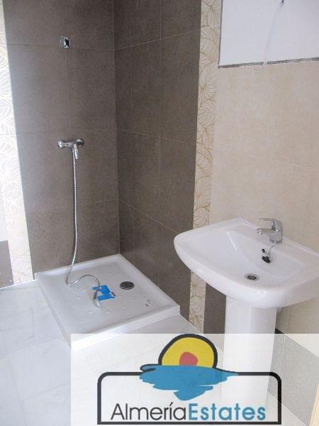 For sale of flat in Vélez-Blanco