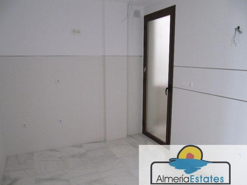 For sale of flat in Vélez-Blanco