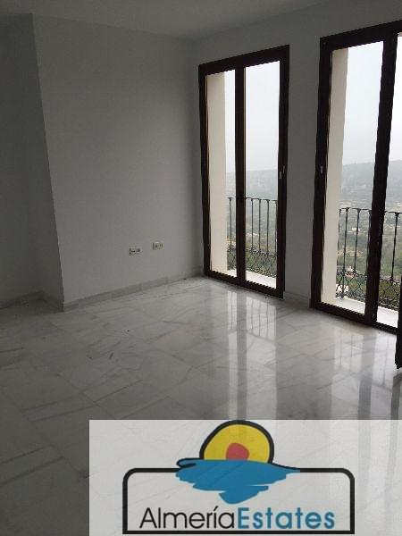 For sale of flat in Vélez-Blanco