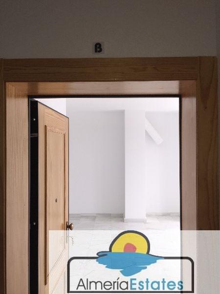 For sale of flat in Vélez-Blanco