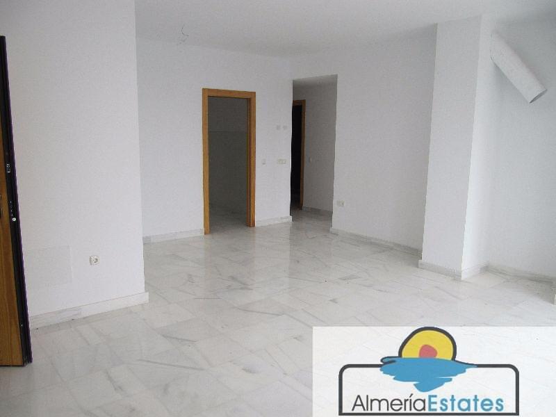 For sale of flat in Vélez-Blanco
