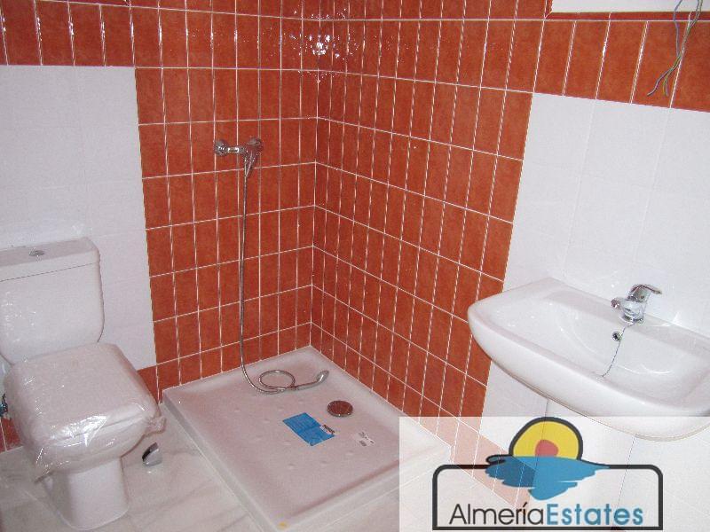 For sale of flat in Vélez-Blanco