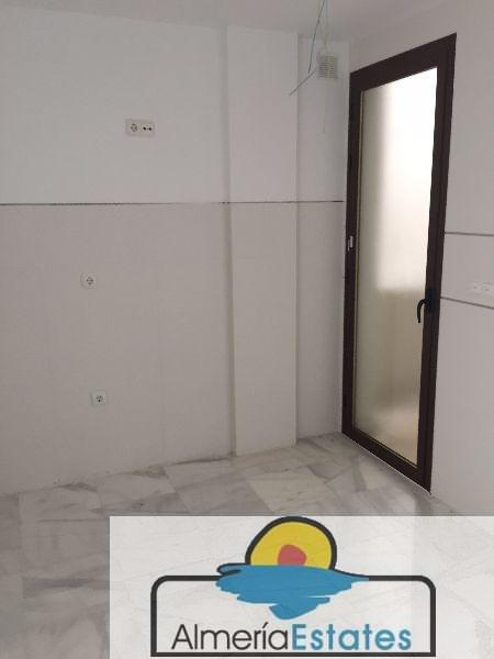 For sale of flat in Vélez-Blanco