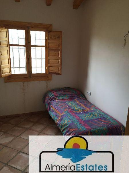 Venta de casa en Vélez-Rubio