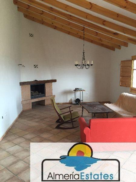 Venta de casa en Vélez-Rubio