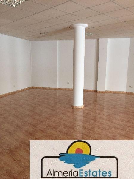 For sale of commercial in Vélez-Rubio