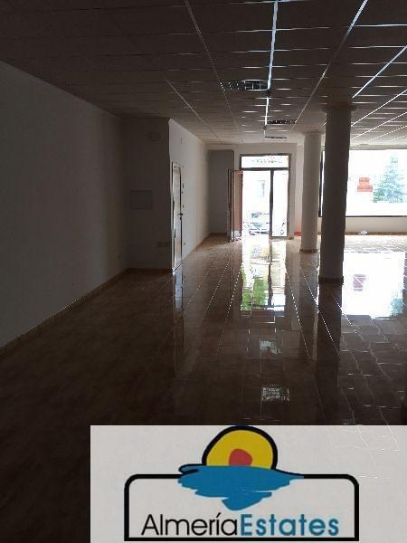 For sale of commercial in Vélez-Rubio