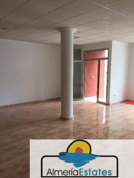For sale of commercial in Vélez-Rubio