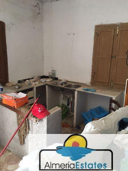 For sale of house in Vélez-Blanco