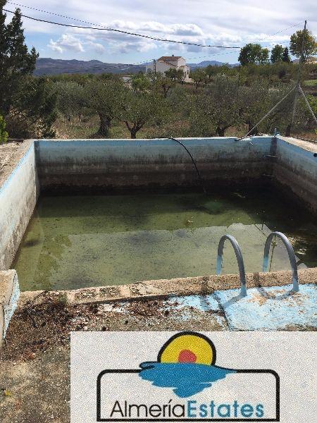 For sale of house in Vélez-Blanco