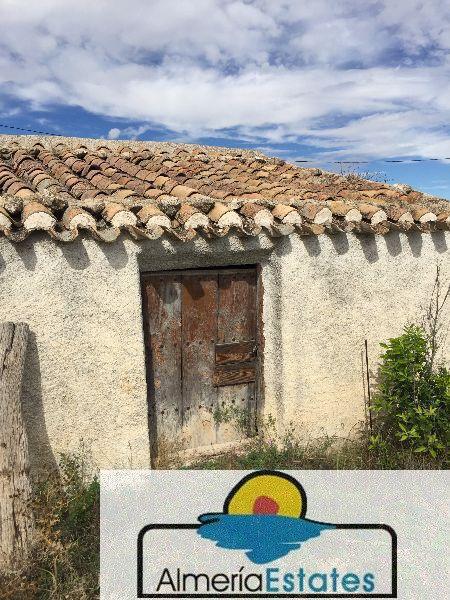 For sale of house in Vélez-Blanco