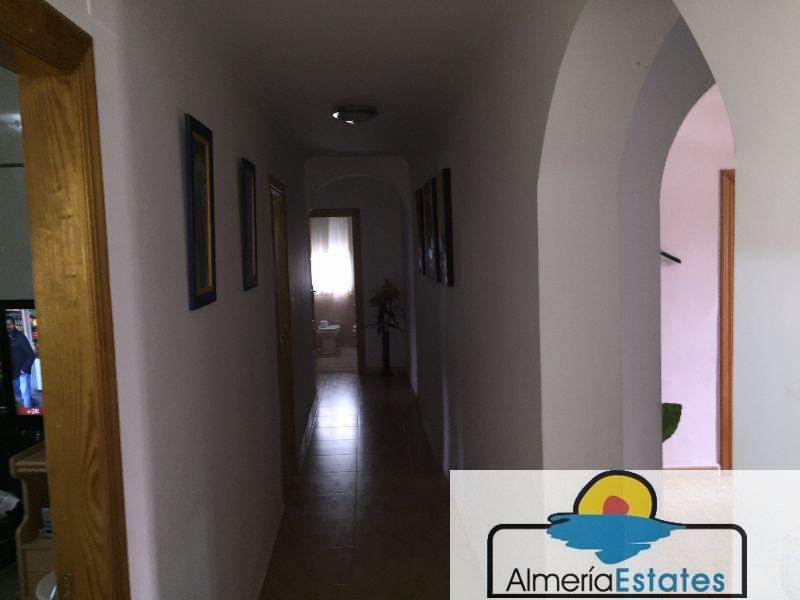 For sale of house in Vélez-Rubio