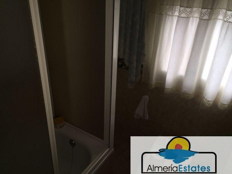 For sale of house in Vélez-Rubio