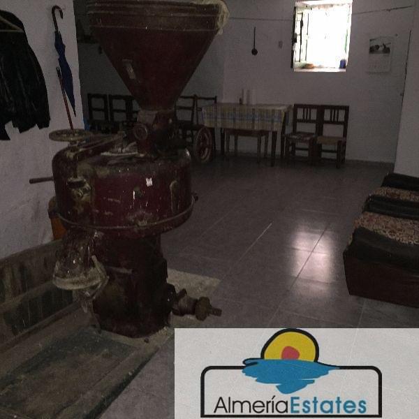 For sale of house in Chirivel