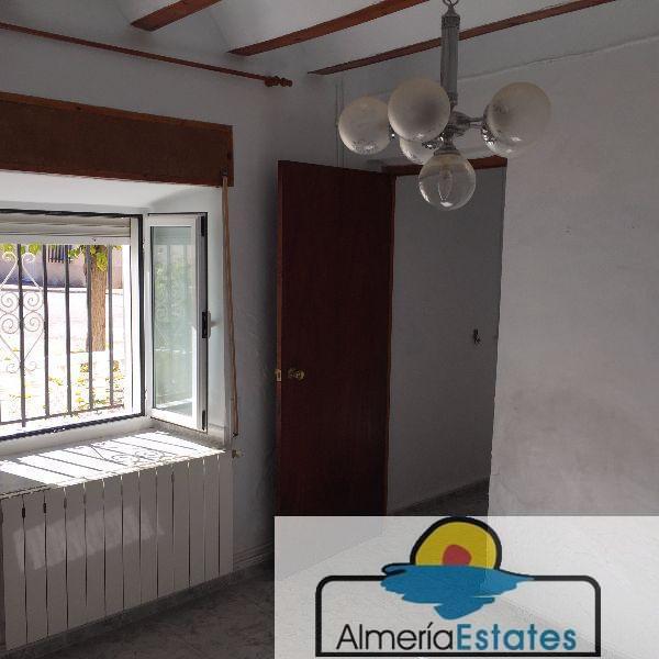 For sale of house in Chirivel