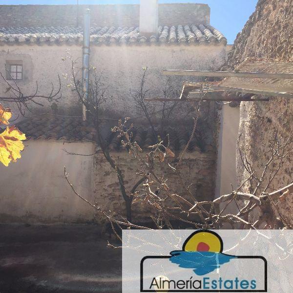 For sale of house in Chirivel