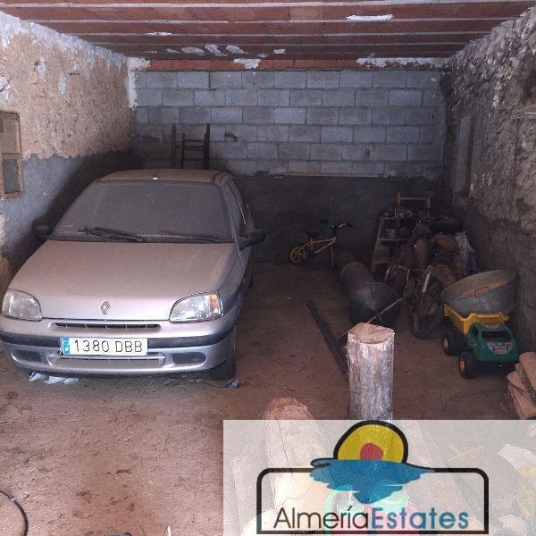 For sale of house in Chirivel