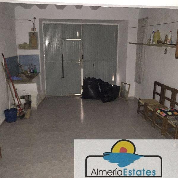 For sale of house in Chirivel