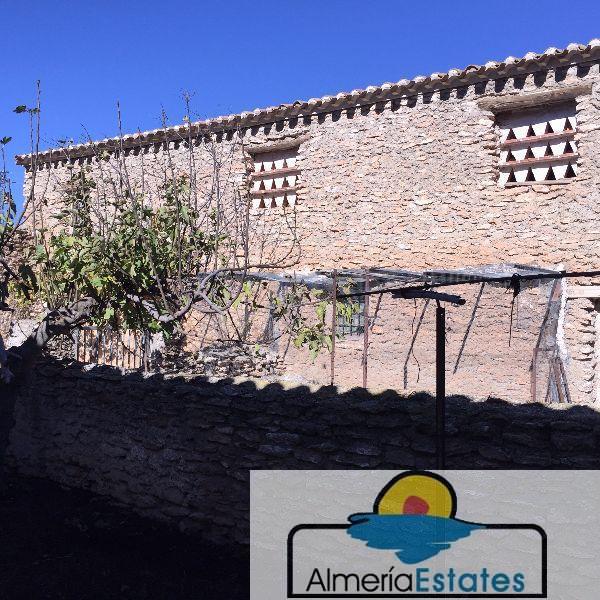 For sale of house in Chirivel
