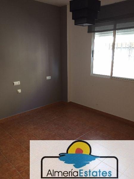 For sale of ground floor in Vélez-Rubio