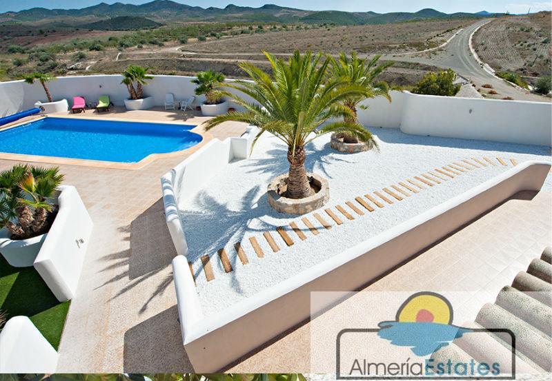 For sale of house in Vélez-Blanco