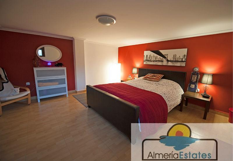 For sale of house in Vélez-Blanco