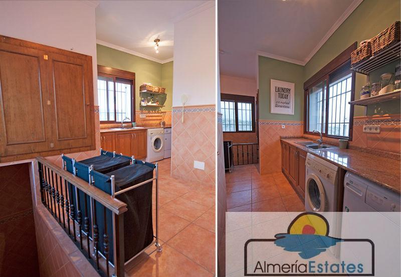 For sale of house in Vélez-Blanco