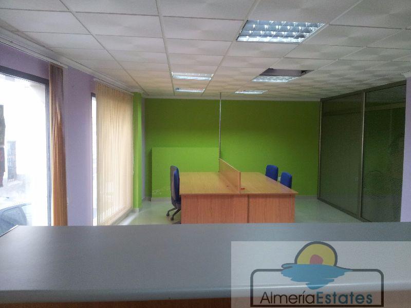 For rent of commercial in Vélez-Rubio