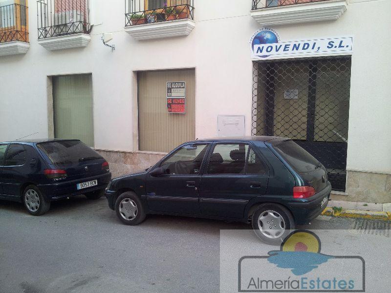 For rent of commercial in Vélez-Rubio