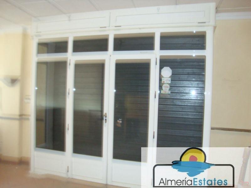 For rent of commercial in Albox