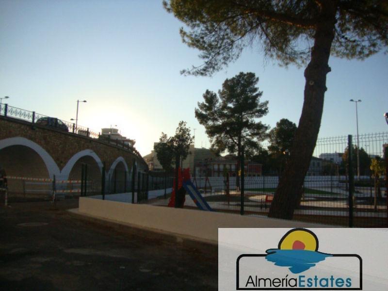For rent of commercial in Albox
