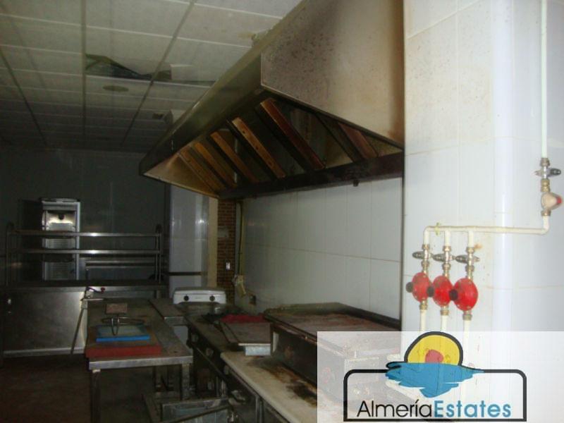 For rent of commercial in Albox