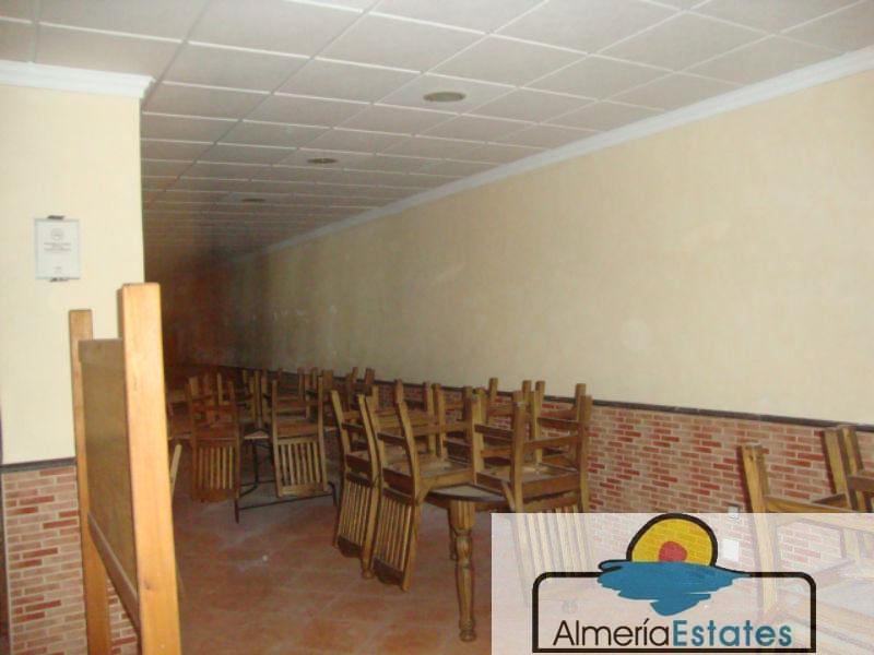 For rent of commercial in Albox