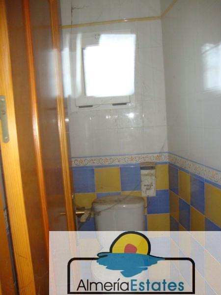 For rent of commercial in Albox