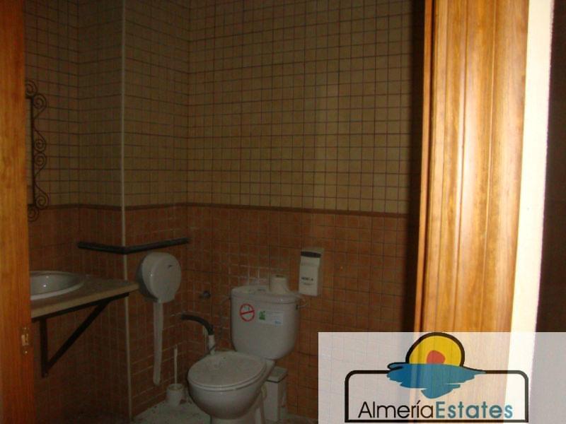 For rent of commercial in Albox
