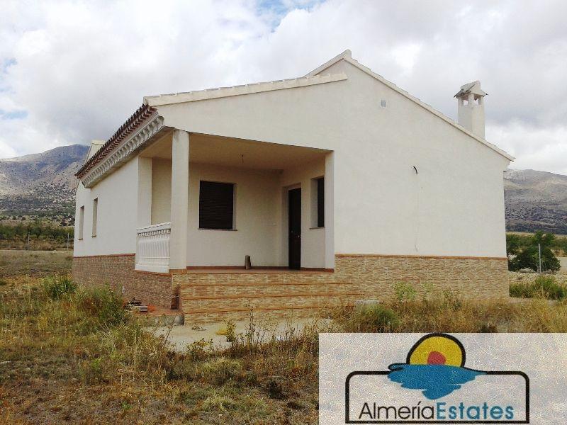 For sale of house in Vélez-Rubio