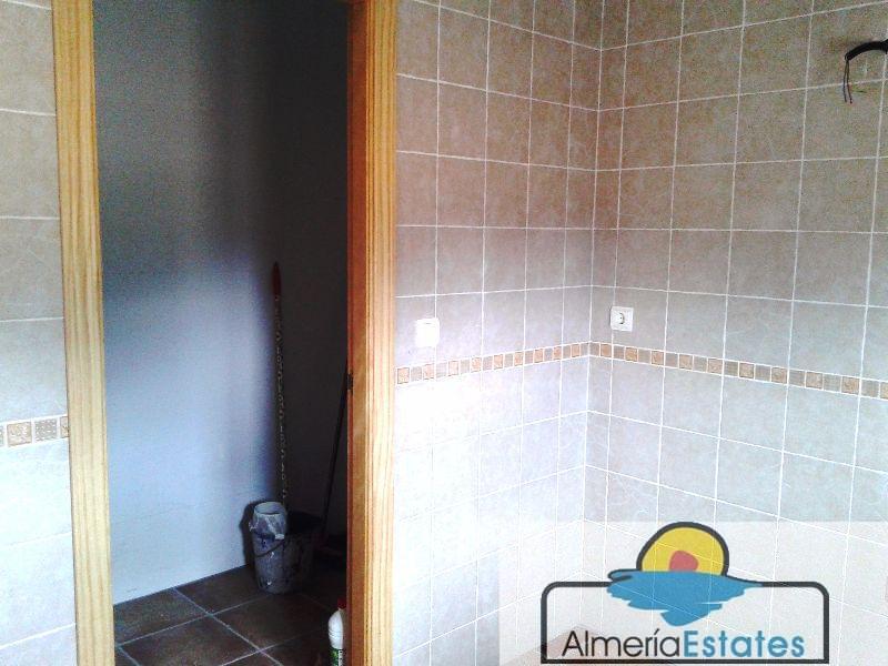 For sale of house in Vélez-Rubio