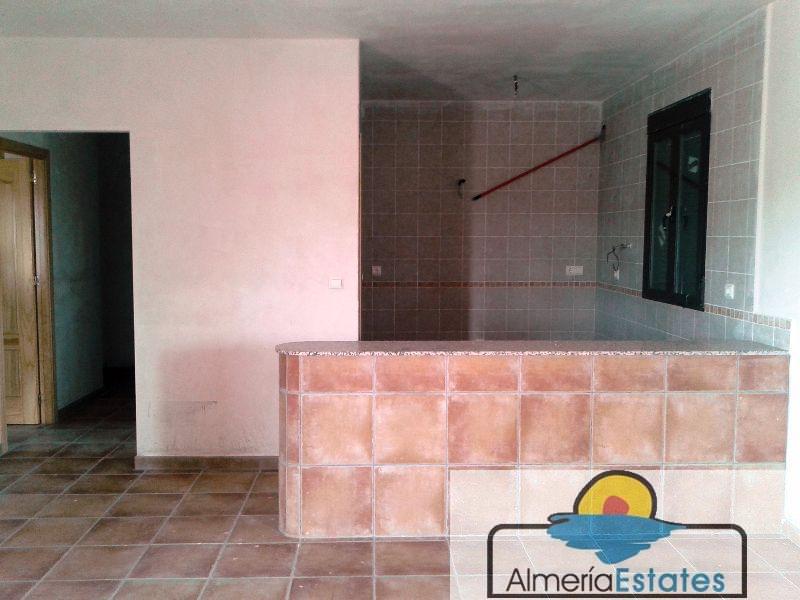 For sale of house in Vélez-Rubio