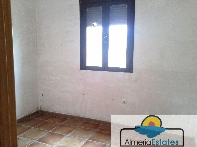 For sale of house in Vélez-Rubio