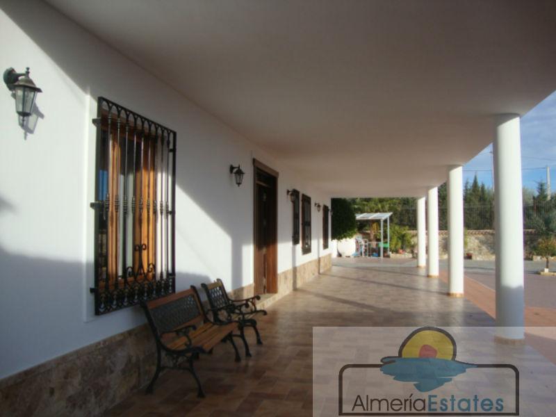 Venta de villa en Albox