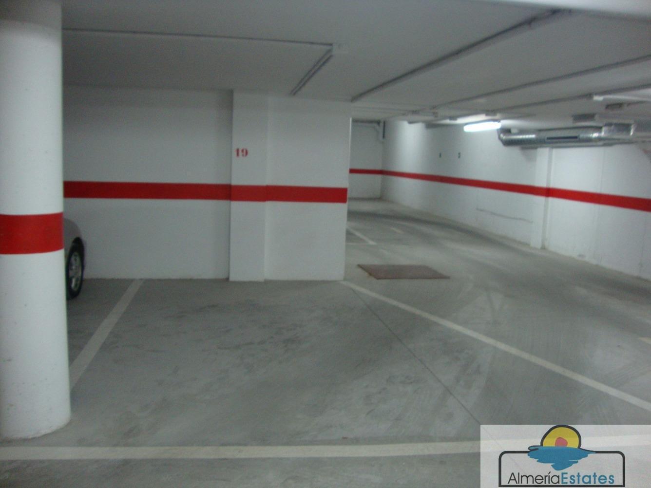 For rent of garage in Albox