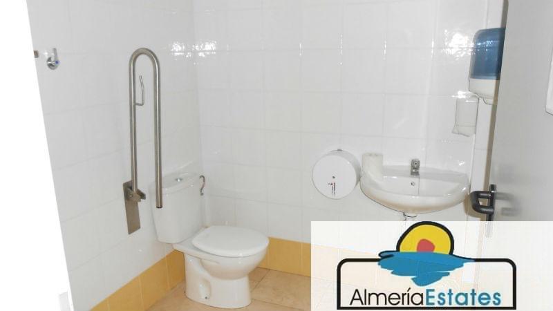 Alquiler de local comercial en Albox