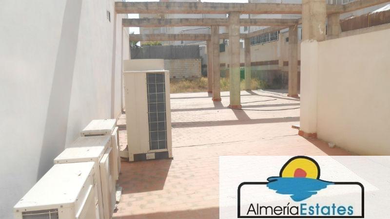 Alquiler de local comercial en Albox