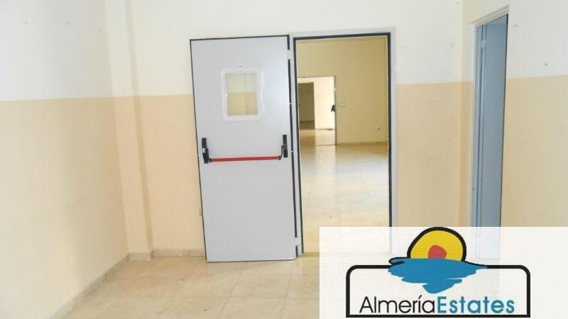 Alquiler de local comercial en Albox