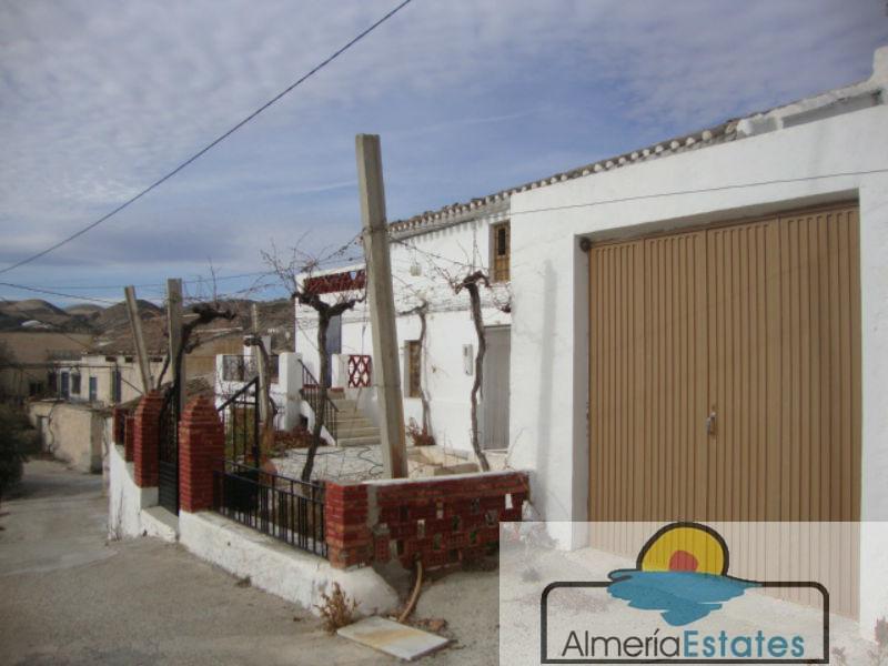 Venta de villa en Oria