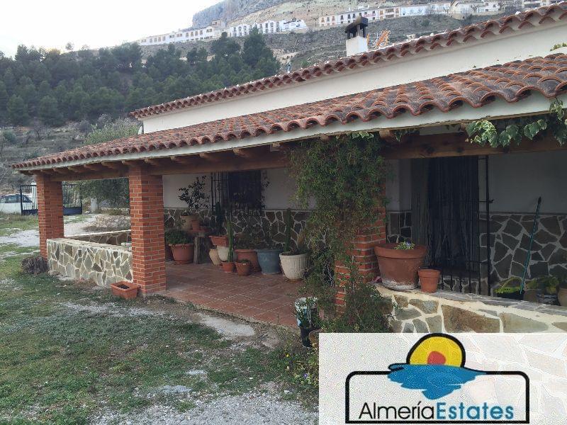 Venta de chalet en Vélez-Blanco