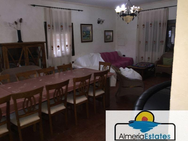 Venta de chalet en Vélez-Blanco