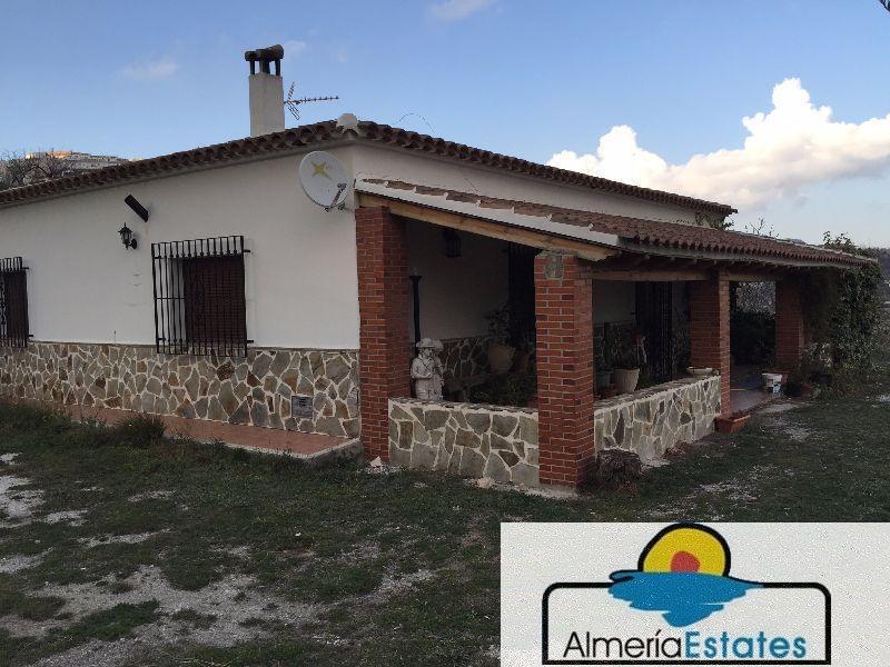 Venta de chalet en Vélez-Blanco